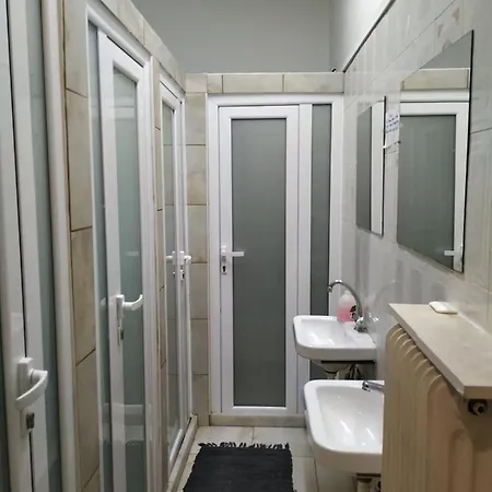 Habitación en casa particular Vacations In *